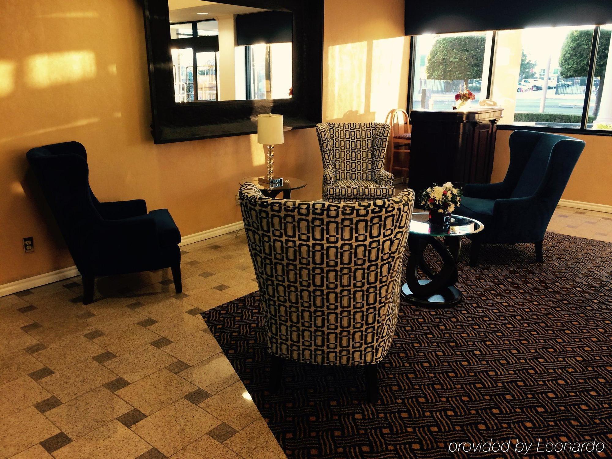 Hotel Airport Executive 3*